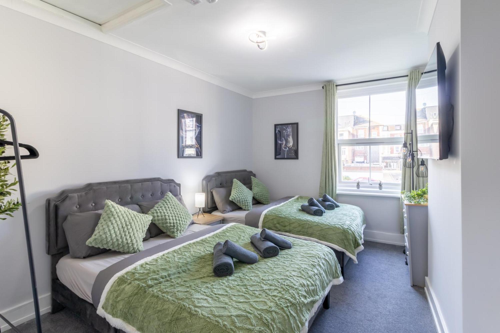 Open Mind Property - Apartment With 2 Double Beds Portsmouth Exterior foto